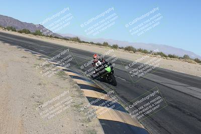 media/Dec-01-2025-Moto Forza (Mon) [[2daa91e15f]]/2-Intermediate Group/Session 4 (Turn 10 Inside)/